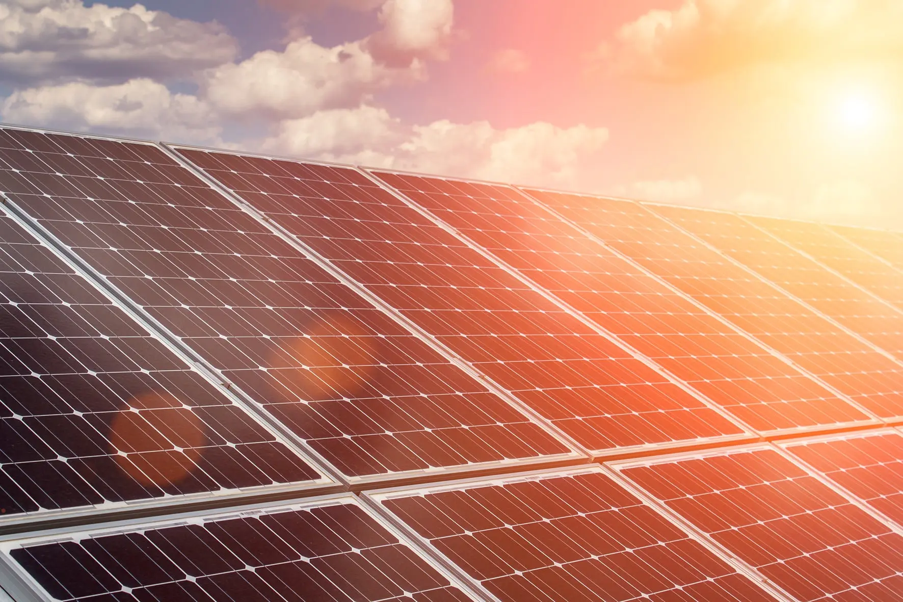 Panneaux photovoltaïques pour énergie solaire et efficacité énergétique